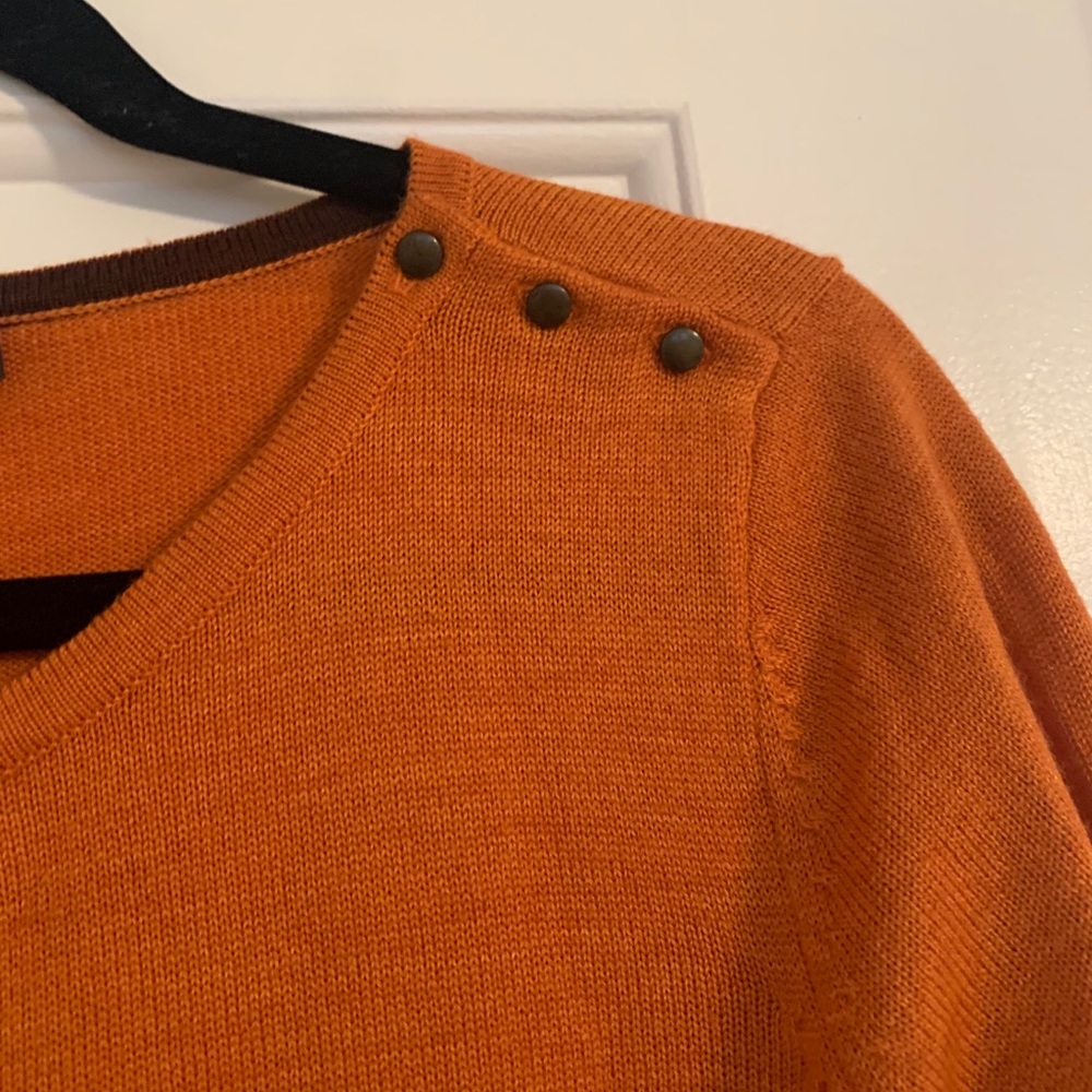Orange sweater - Picture 3 of 3